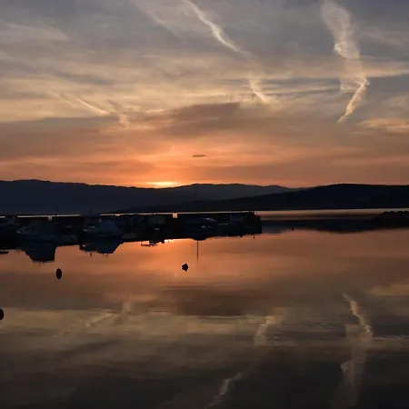 Andrea Διαμέρισμα Čižići